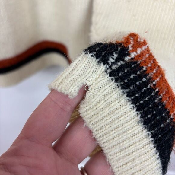 VINTAGE Sweater Medium Wintuk Orlon Cardigan Button Up 60s 70s - Picture 4 of 6